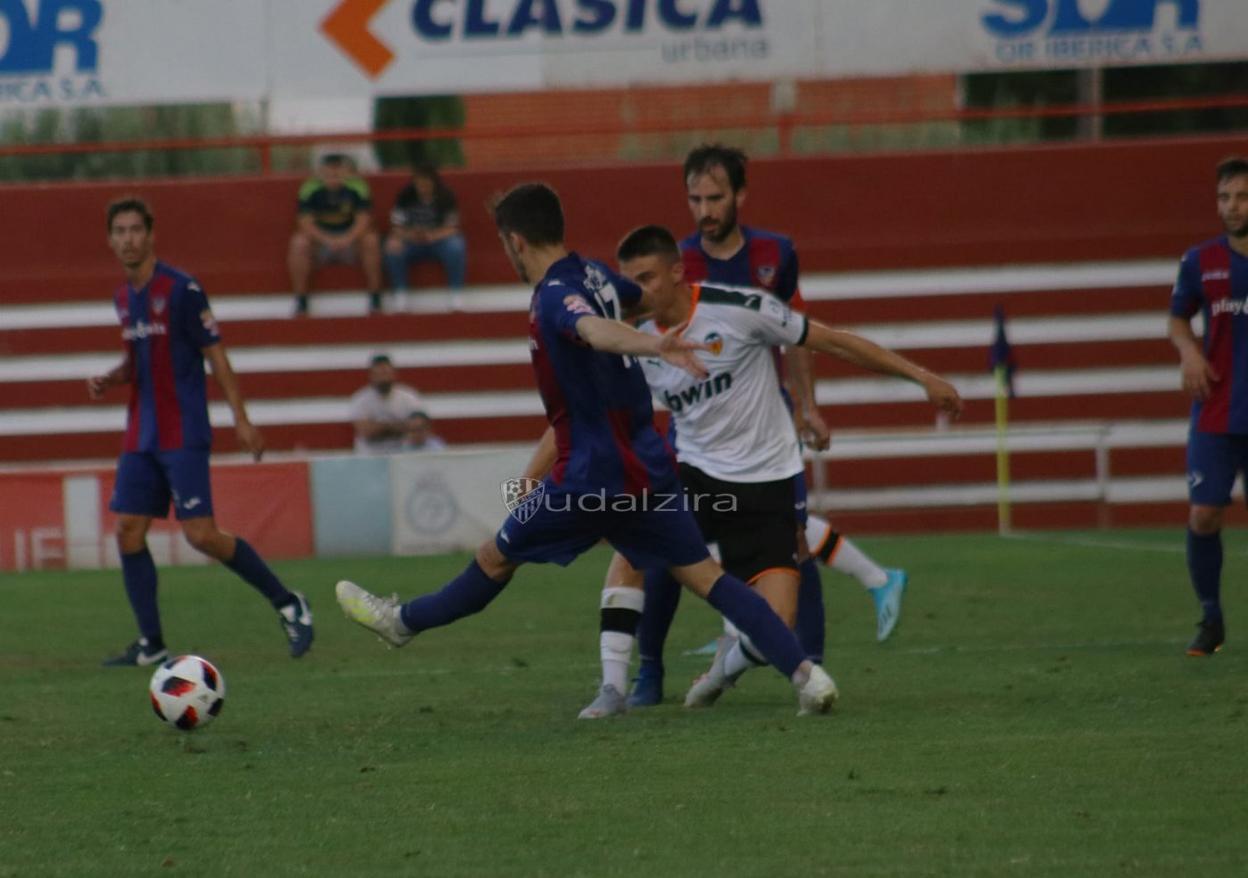 La UD Alzira buscará el segundo triunfo liguero. 