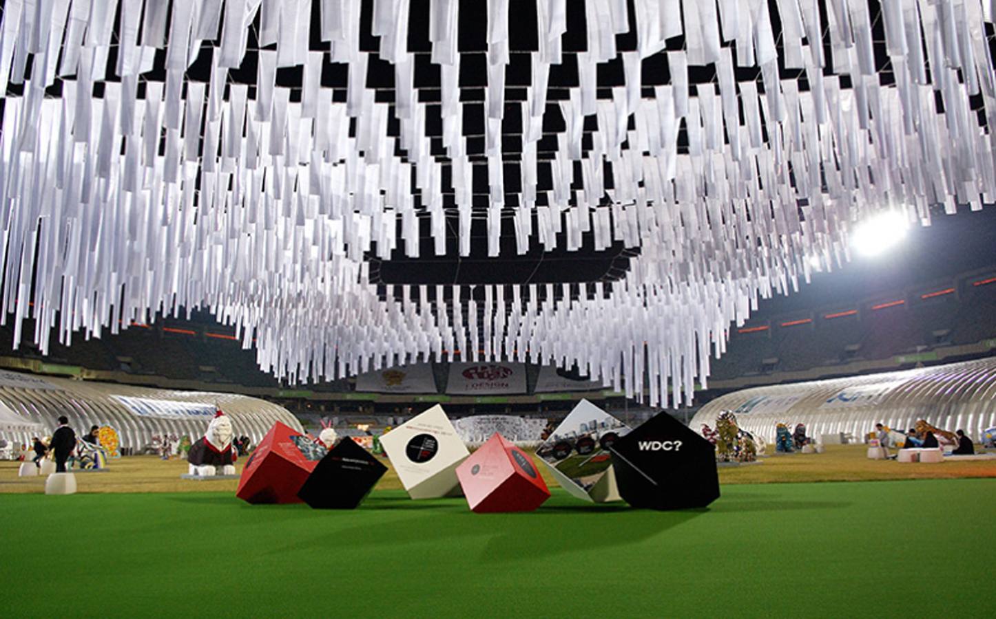 Seúl (Corea del Sur). Capital Mundial del Diseño 2010. Exposición interactiva en el estadio Jamsil.