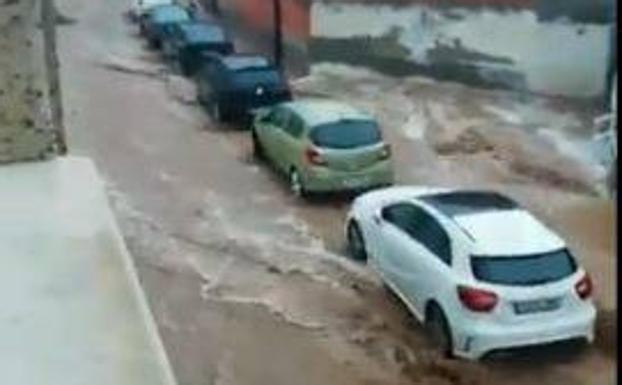 La gota fría aísla Orihuela y siembra el caos en la Vega Baja