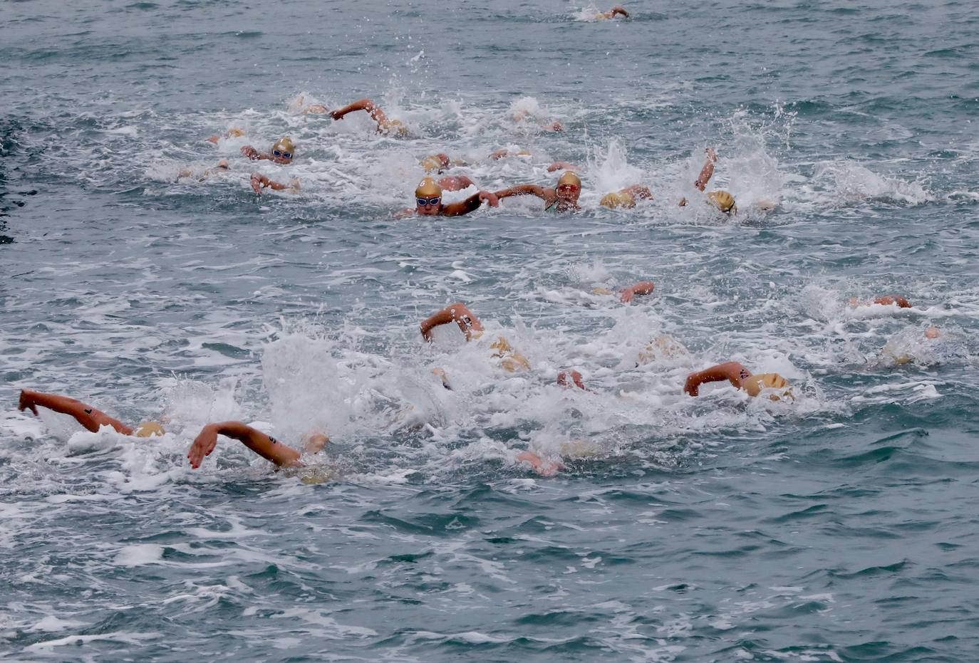 Fotos: Búscate en el Campeonato de Europa de Triatlón en Valencia