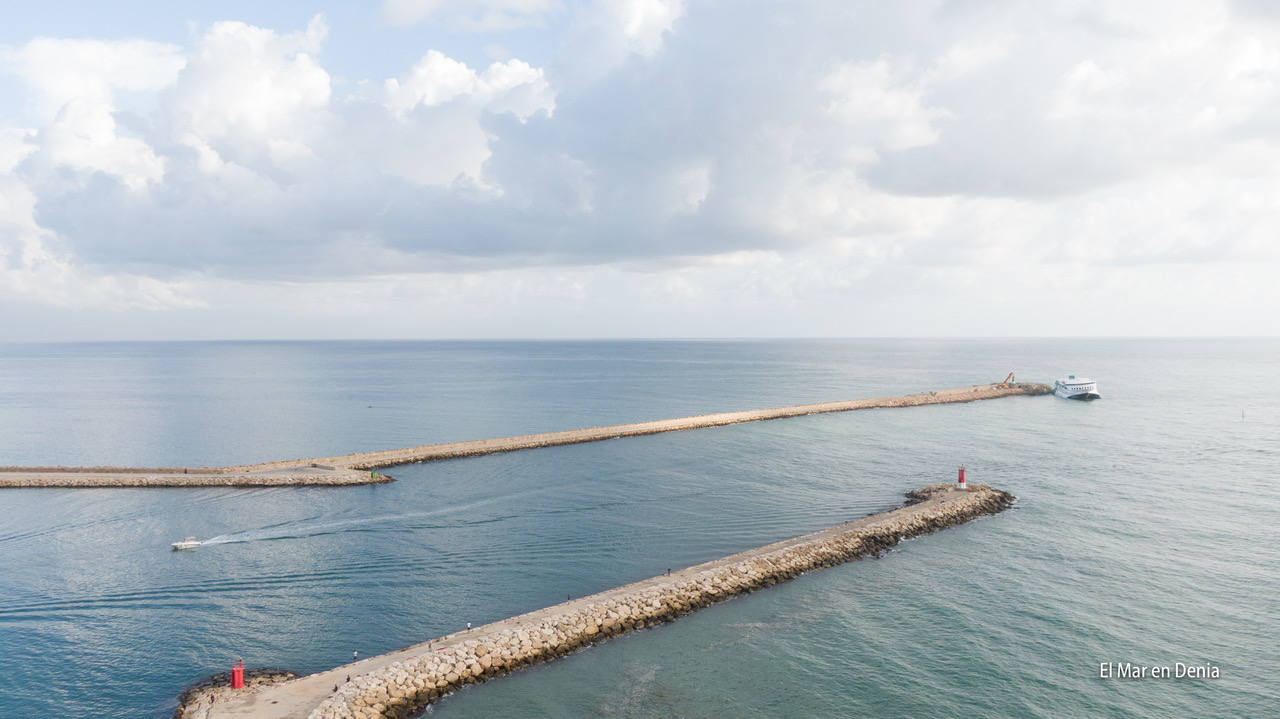 El barco, a vista de dron