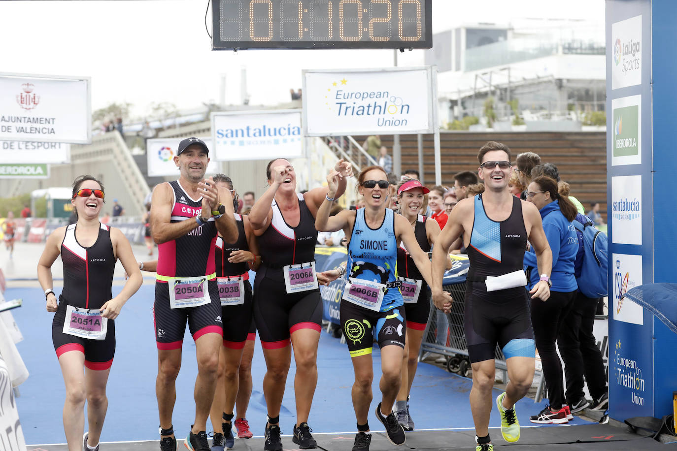 Fotos: Búscate en el Campeonato de Europa de Triatlón en Valencia