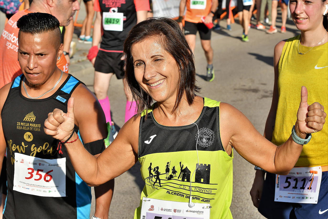 Fotos: Búscate en la 43ª Volta a Peu de los barrios de San Marcelino y San Isidro de Valencia