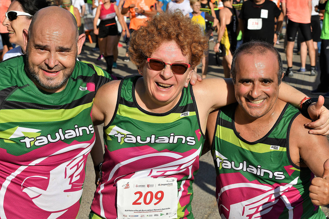 Fotos: Búscate en la 43ª Volta a Peu de los barrios de San Marcelino y San Isidro de Valencia