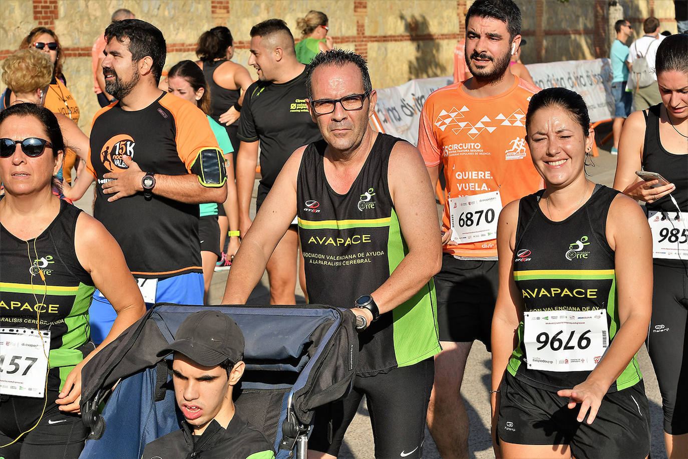 Fotos: Búscate en la 43ª Volta a Peu de los barrios de San Marcelino y San Isidro de Valencia