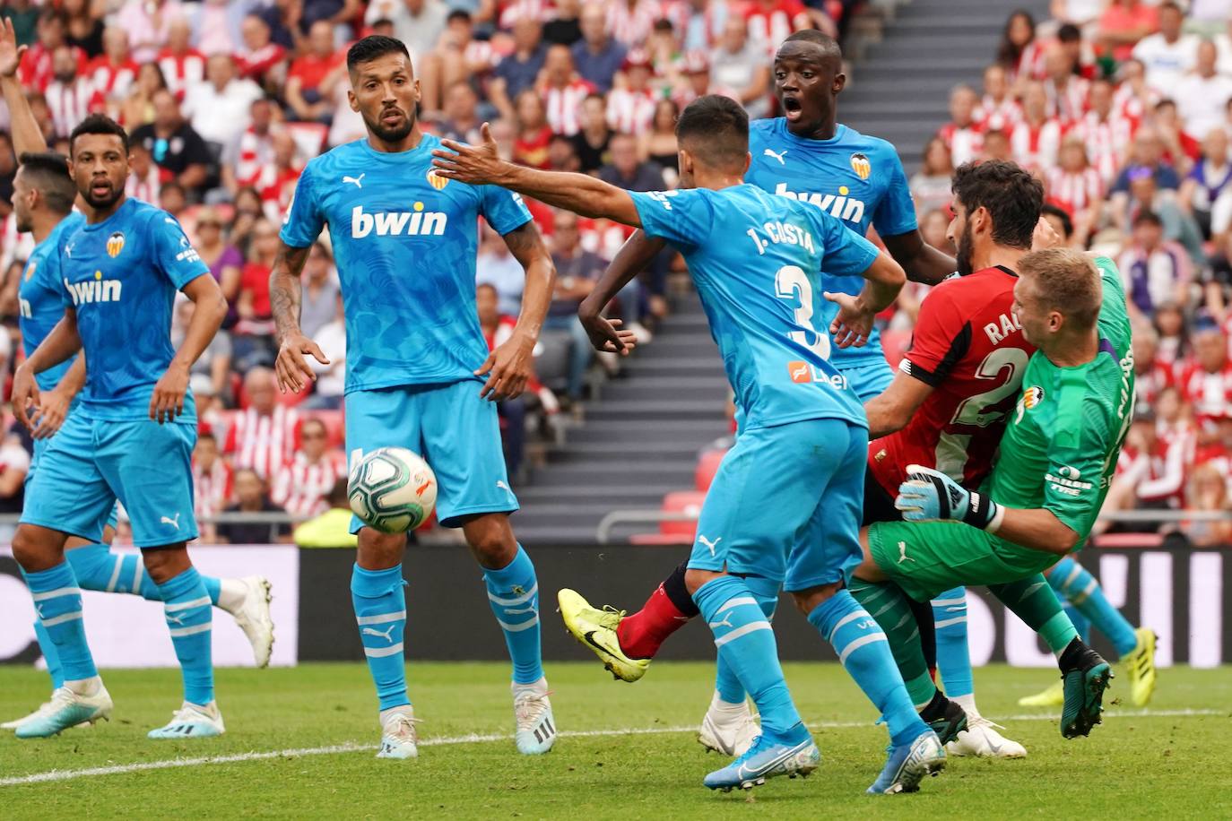 Fotos: Las imágenes del partido Athletic Club-Valencia CF (0-1)