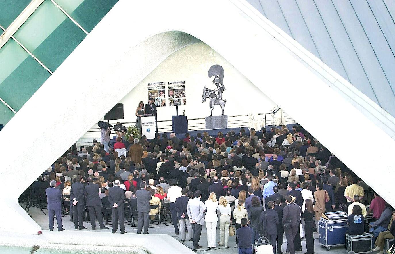 2002. Público asistente a la gala.