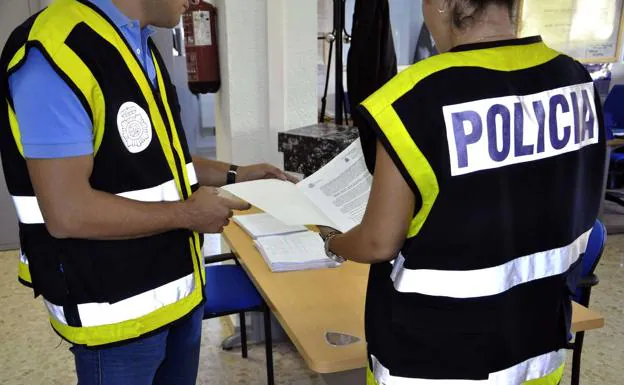 Agentes de la Policía Nacional en una imagen de archivo.