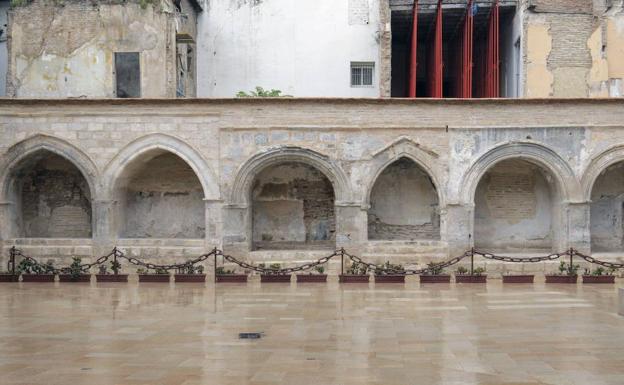 Cementerio medieval de la Iglesia de San Juan del Hospital.