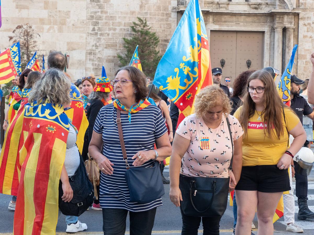 Fotos: Manifestaciones del 9 d&#039;Octubre en Valencia