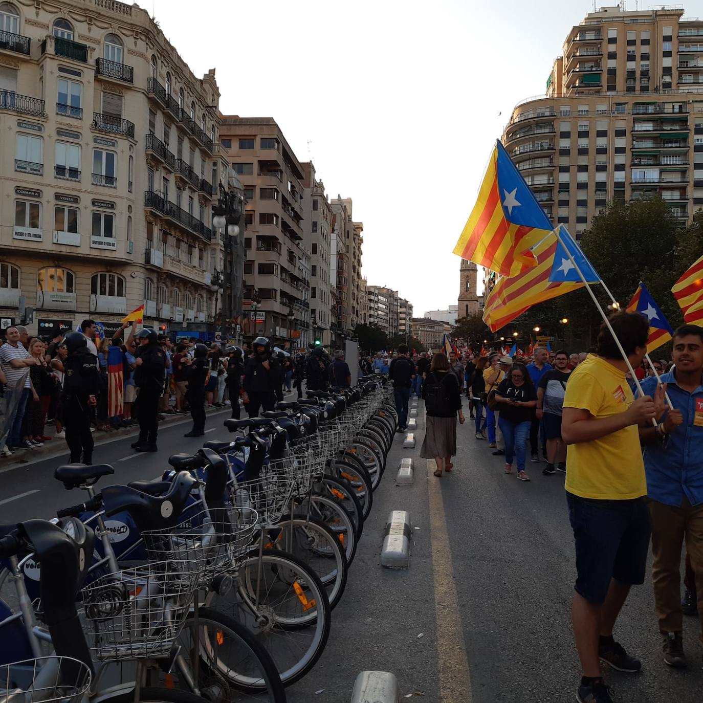 Fotos: Manifestaciones del 9 d&#039;Octubre en Valencia