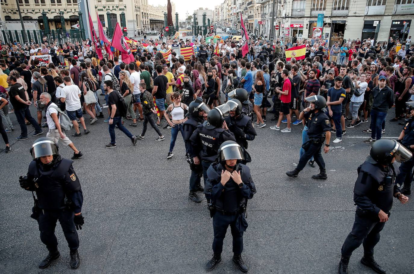 Fotos: Manifestaciones del 9 d&#039;Octubre en Valencia