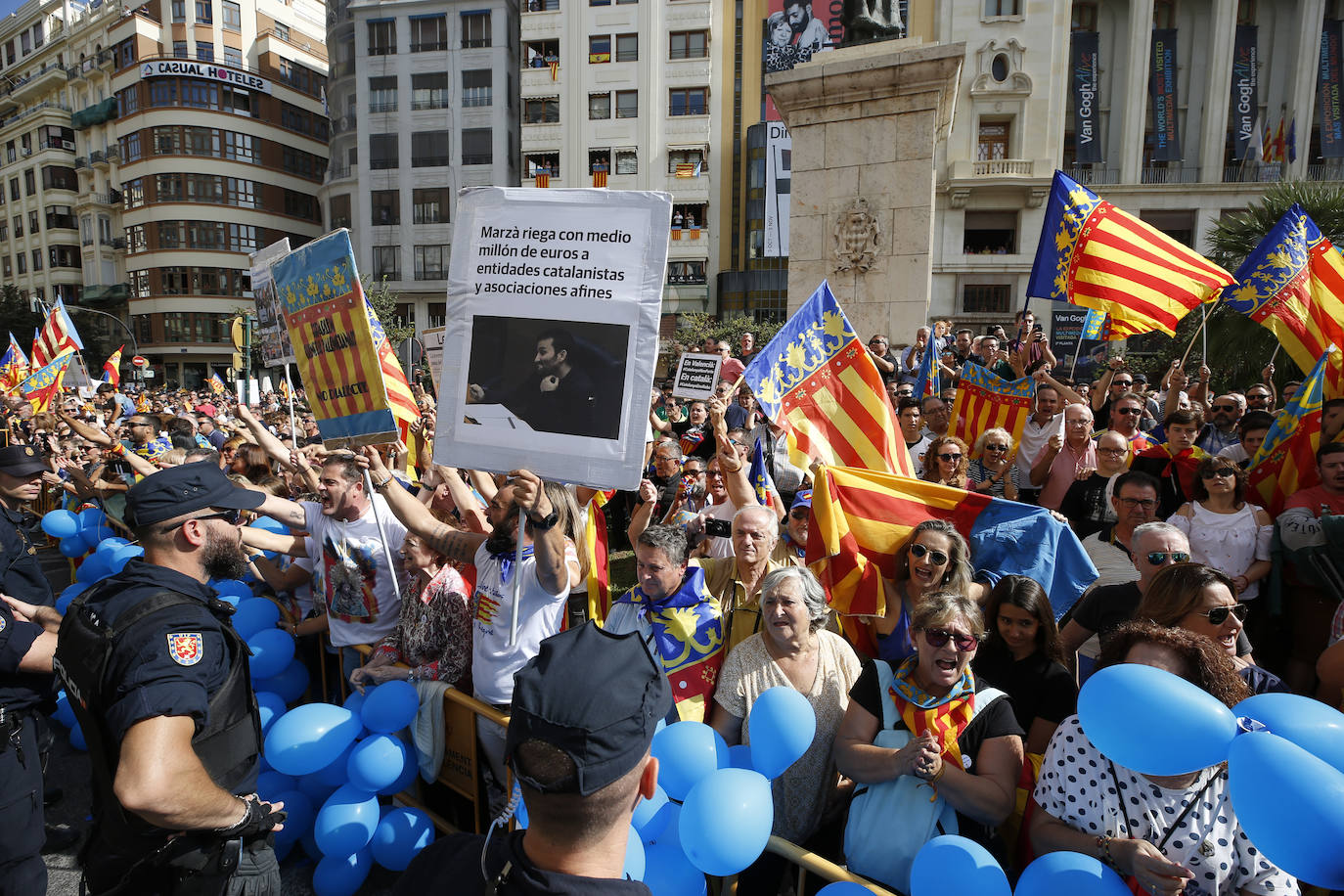 Procesión cívica de Valencia por el 9 d'Octubre de 2019