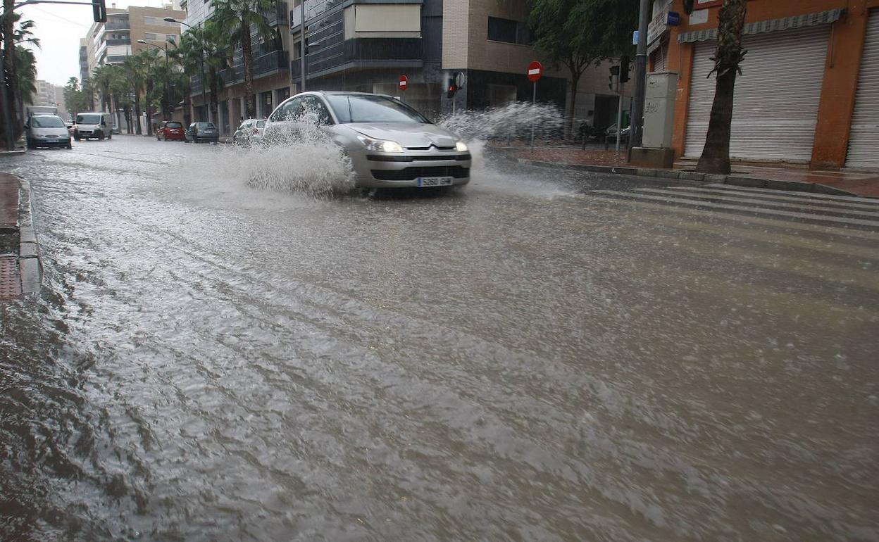 El domingo, lluvias localmente fuertes o persistentes con descenso de temperaturas en el noroeste peninsular