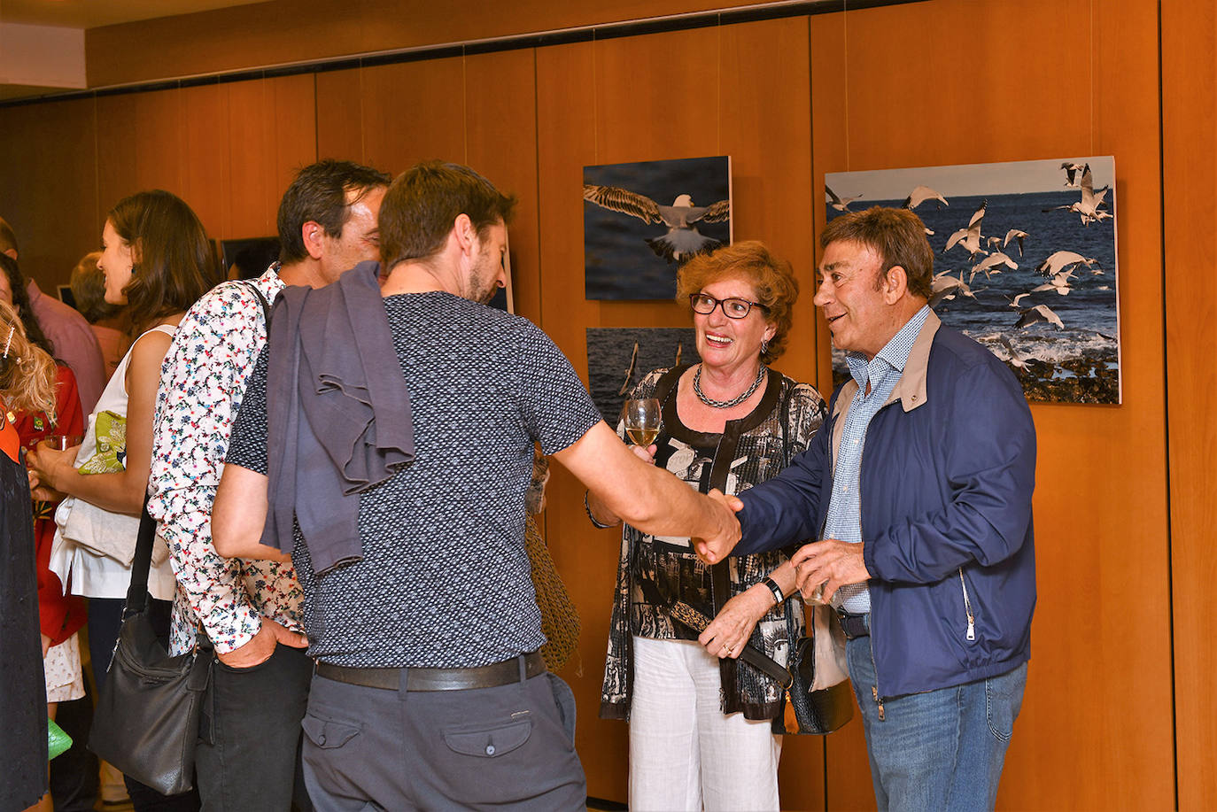 Inauguración de la exposición 'Aves a la mar' organizada por el Rotary Club Jávea en beneficio de End Polio Now