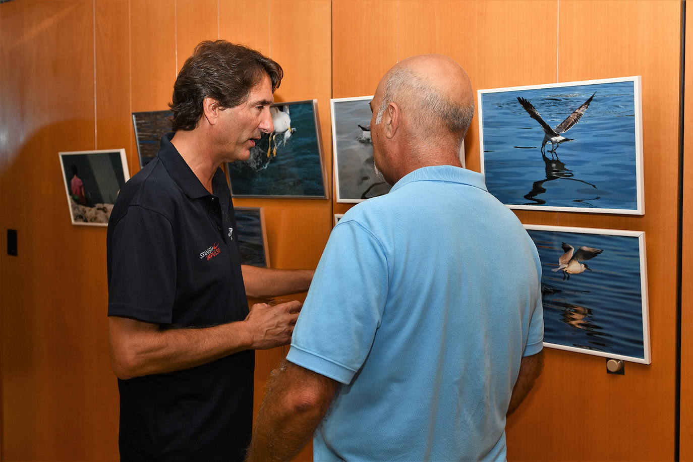 Inauguración de la exposición 'Aves a la mar' organizada por el Rotary Club Jávea en beneficio de End Polio Now