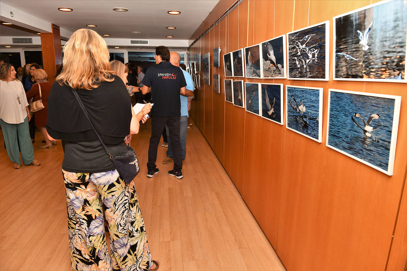 Inauguración de la exposición 'Aves a la mar' organizada por el Rotary Club Jávea en beneficio de End Polio Now