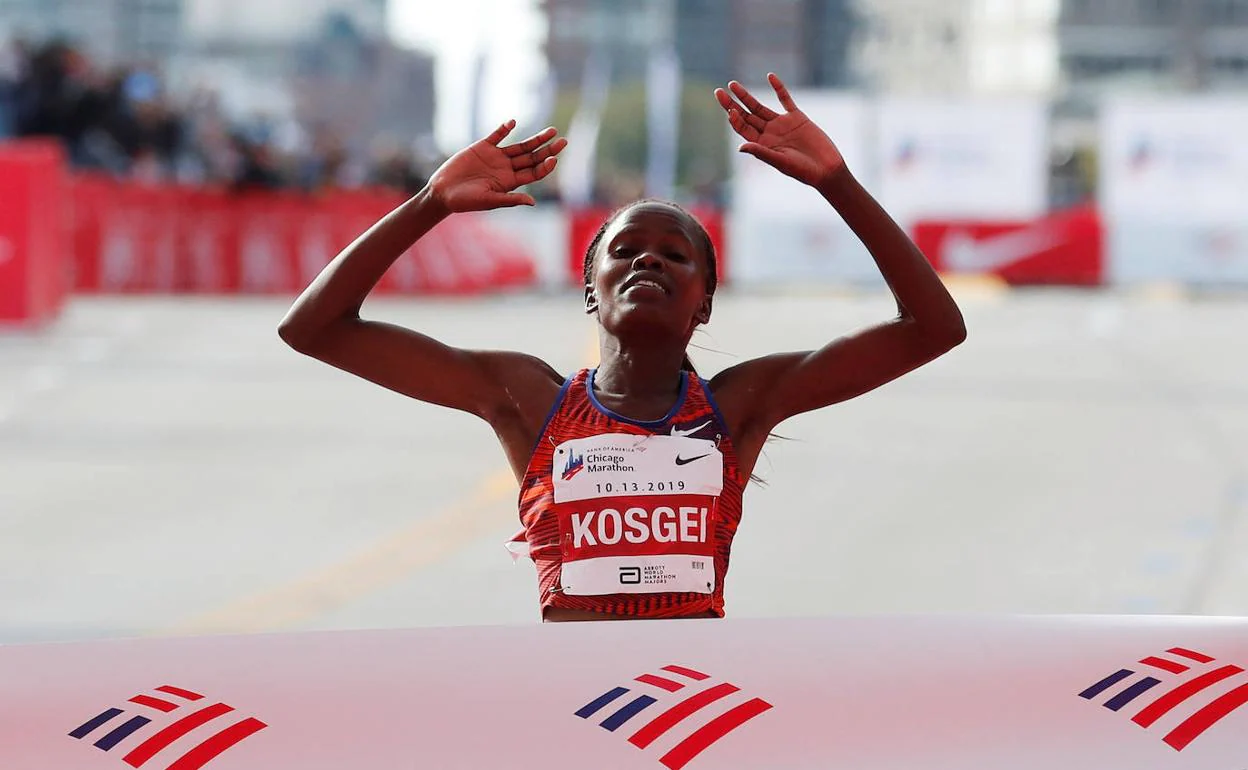 Brigid Kosgei ha batido el récord mundial de maratón este domingo en Chicago