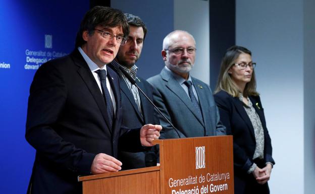 Carles Puigdemont durante la rueda de prensa celebrada en Bruselas. 