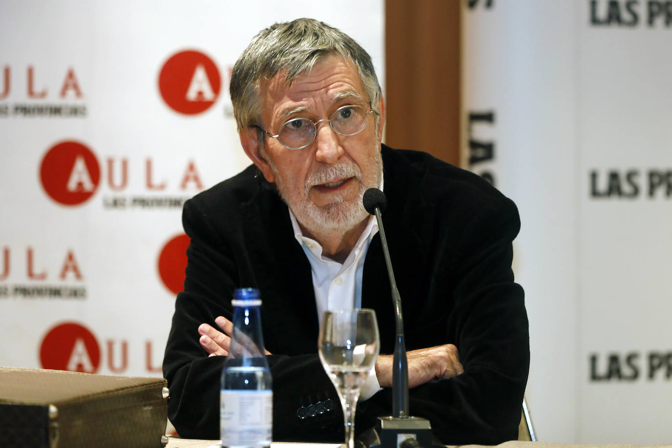 Fotos: Ramón Palomar presenta su nuevo libro, &#039;La Gallera&#039;, en el Aula LAS PROVINCIAS