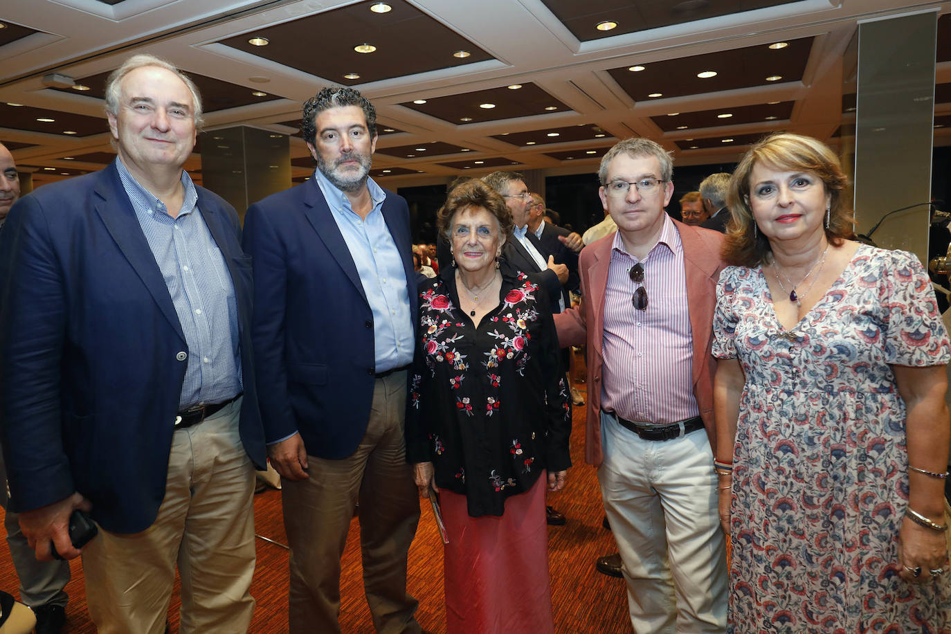 Fotos: Ramón Palomar presenta su nuevo libro, &#039;La Gallera&#039;, en el Aula LAS PROVINCIAS