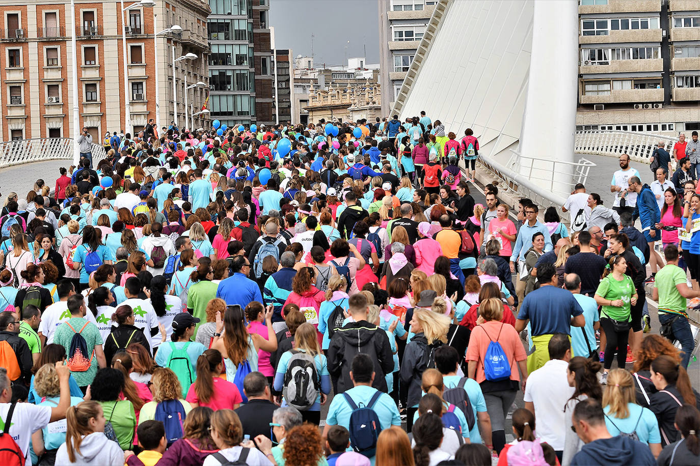 Valencia contra el Cáncer bate su récord con cerca de 13.000 personas y 63.520 € recaudados