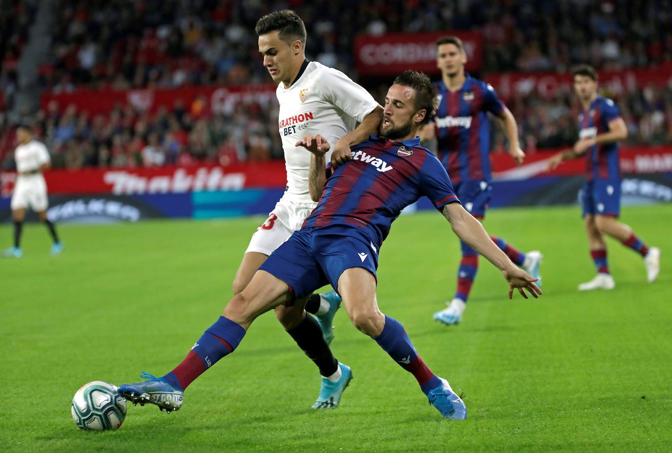 Fotos: Todas las fotos del Sevilla - Levante en el Pizjuán