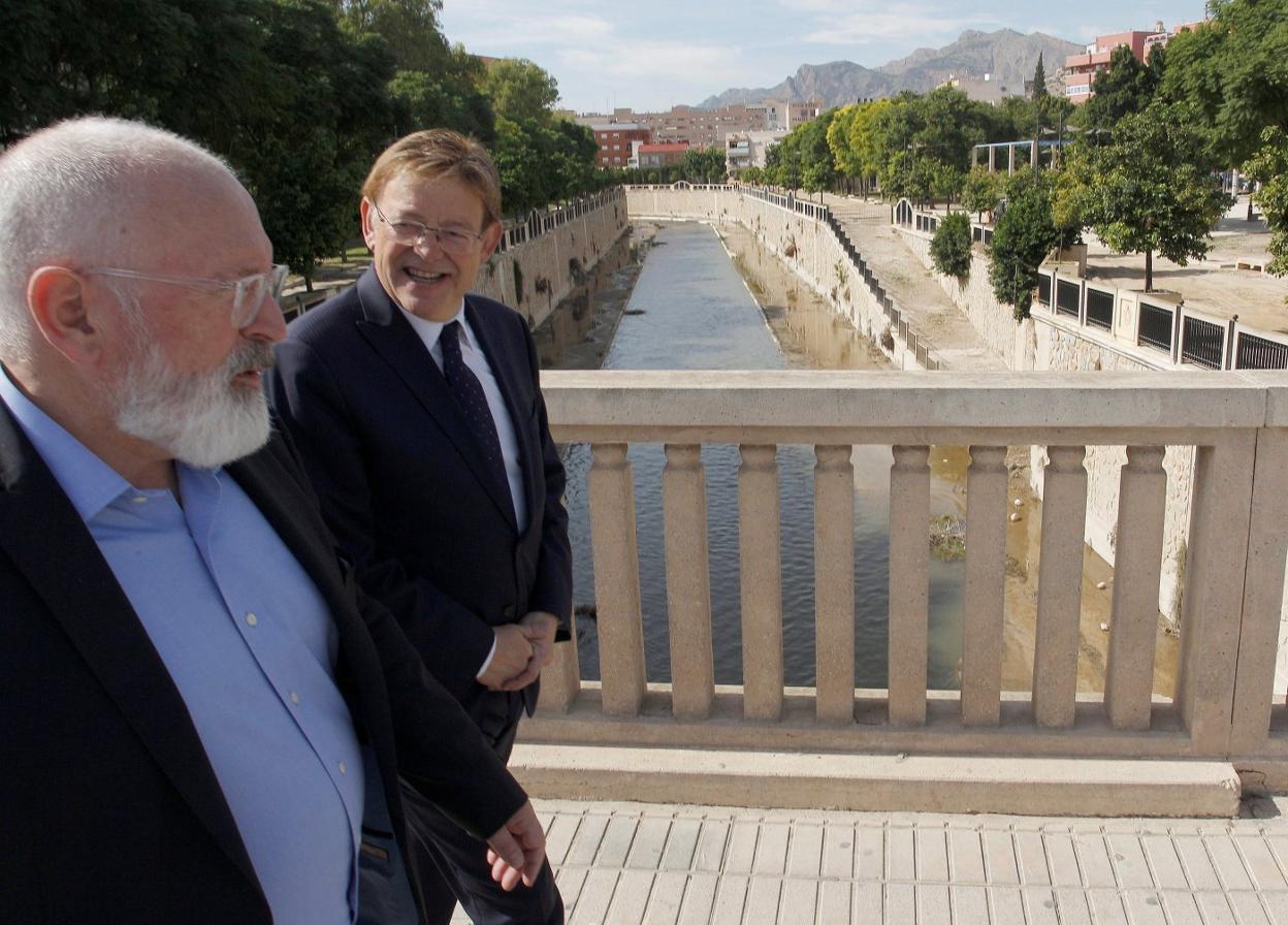 Timmermans y Puig cruzan el Segura casi seco. 