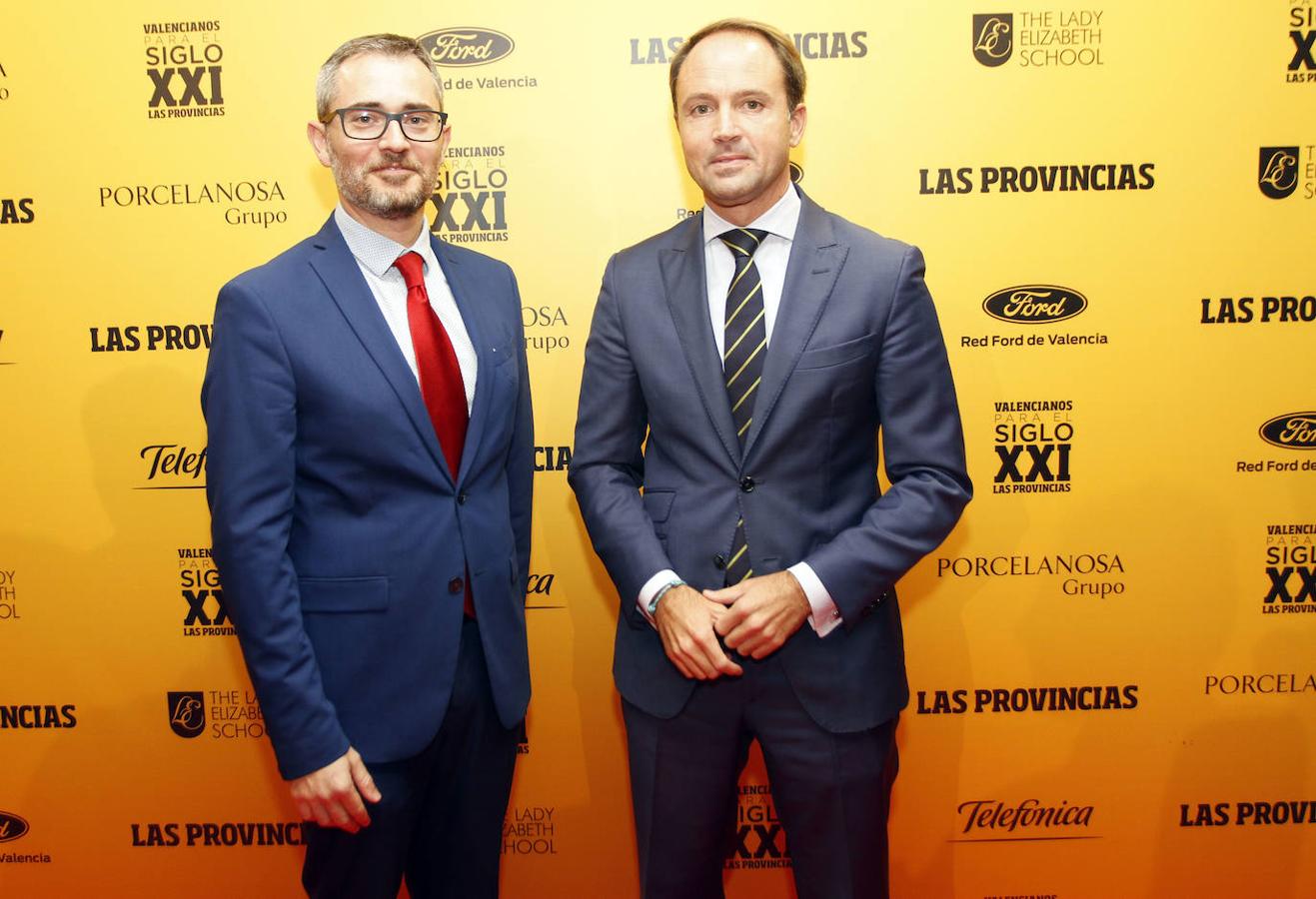 Álvaro Mohorte, jefe de la sección de Economía de LAS PROVINCIAS, y Javier Bonell, director de Empresas del Centro de Grandes Empresas de Valencia.