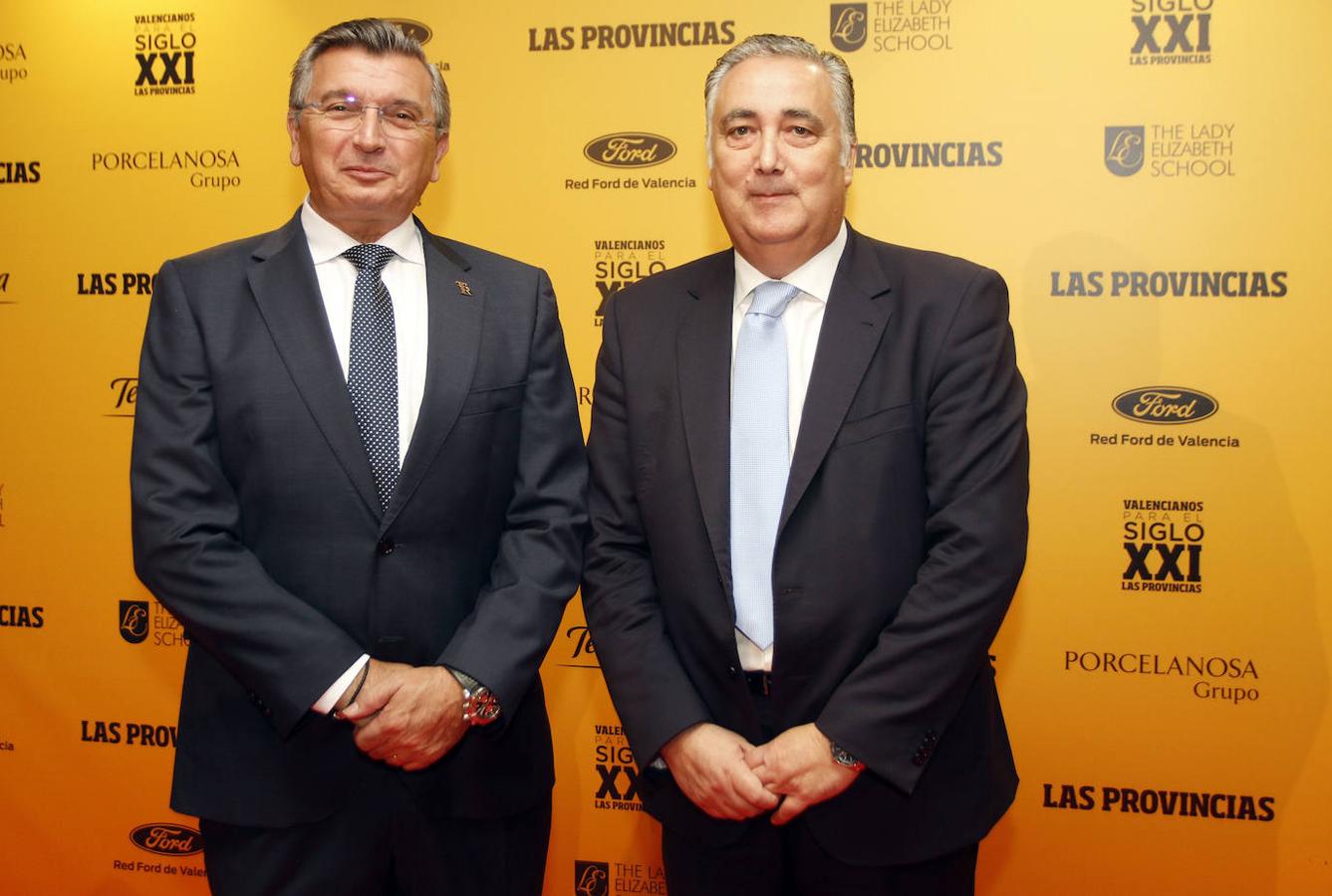 El presidente de la Federación Valenciana de Empresarios Transportistas (FEVT), Carlos Prades, y el secretario general de la organización, Carlos García. 