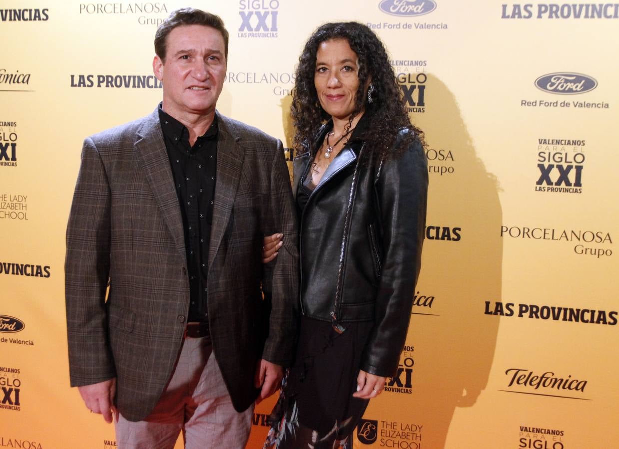 Marcelo Pérez junto a Carina Benítez.