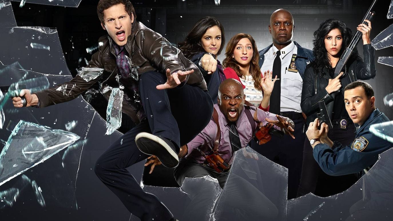 Los detectives Jake Peralta, Amy Santiago, Rosa Diaz y la sargento Terry Jeffords son los personajes centrales.