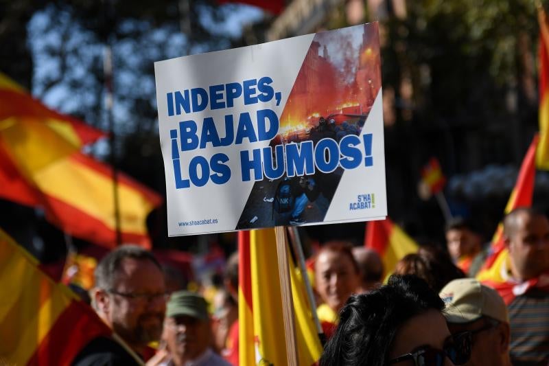Fotos: Masiva marcha en Barcelona por la unidad de España