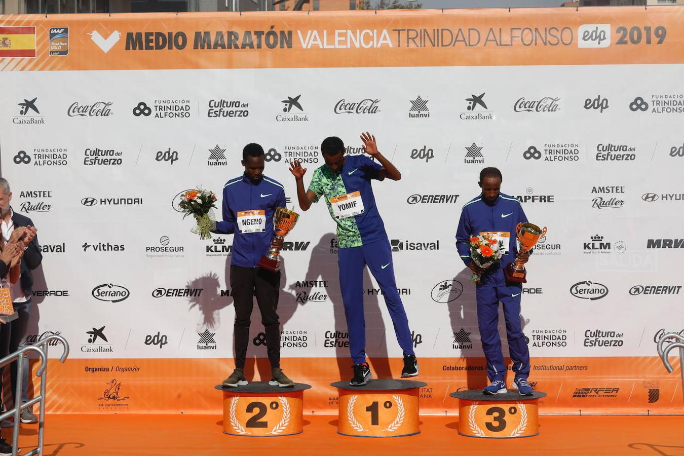 Fotos: Las mejores imágenes del Medio Maratón de Valencia 2019