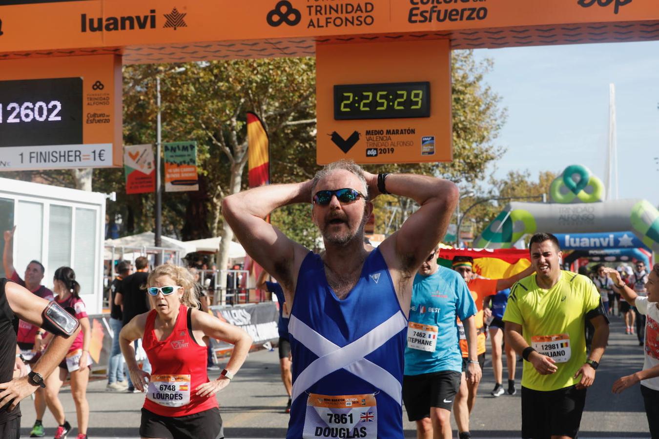 Fotos: Las mejores imágenes del Medio Maratón de Valencia 2019