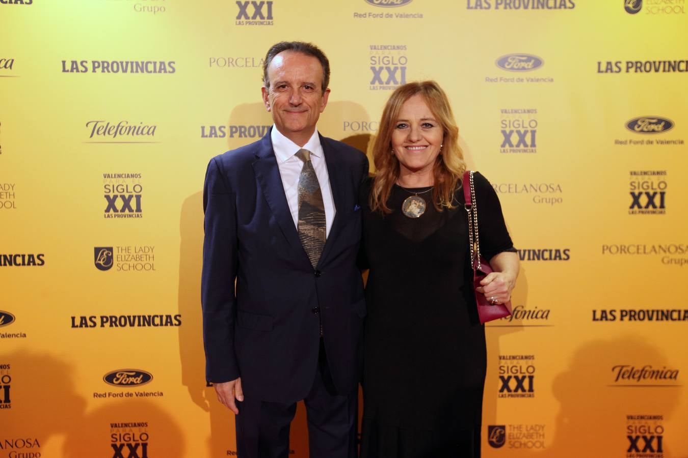 El abogado Alejandro Agustín junto a la artista Victoria Cano no quisieron perderse los premios. 