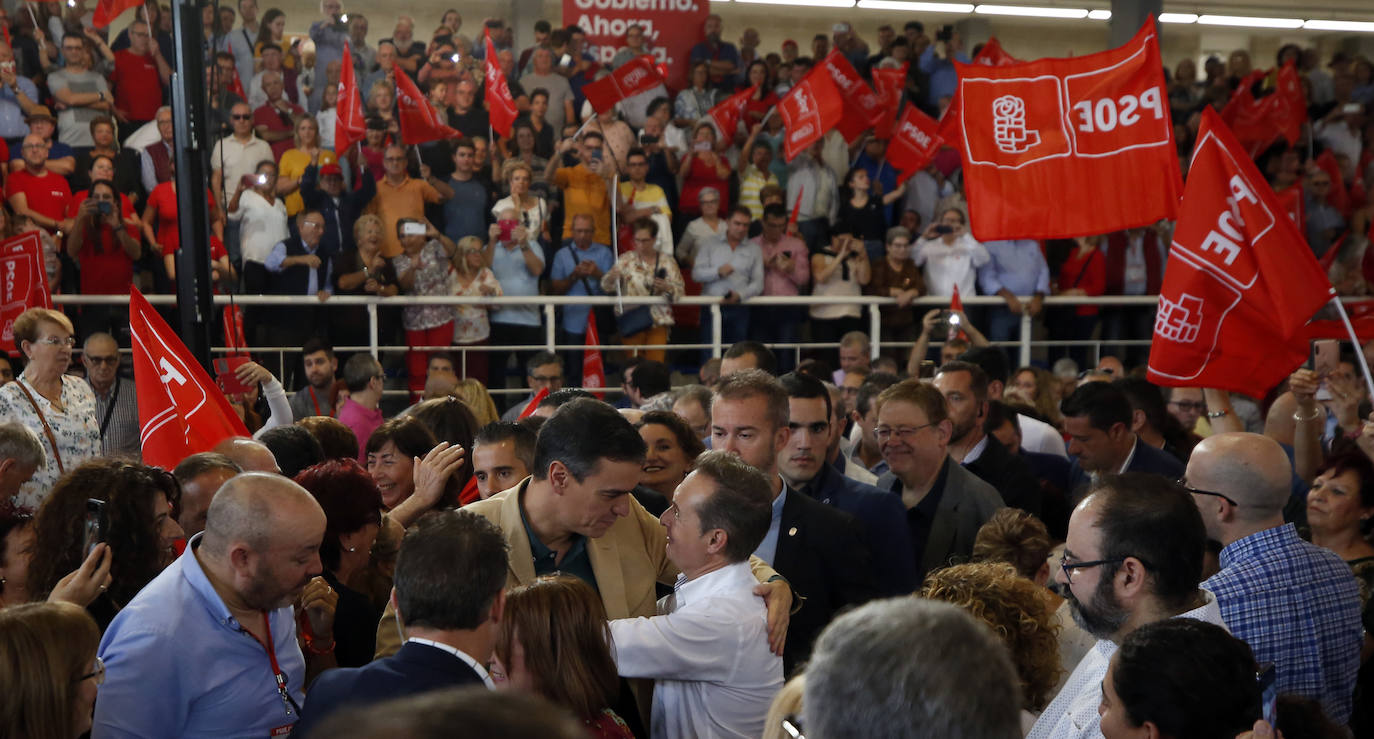 Pedro Sánchez interviene en un acto en Mislata