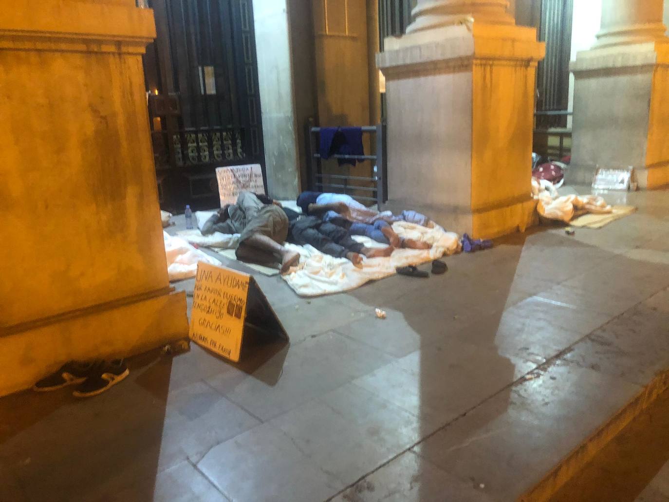 De sede de Hacienda en Valencia a campamento de indigentes