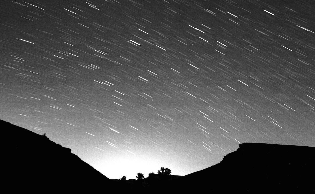 Una lluvia de estrellas en una imagen de archivo.