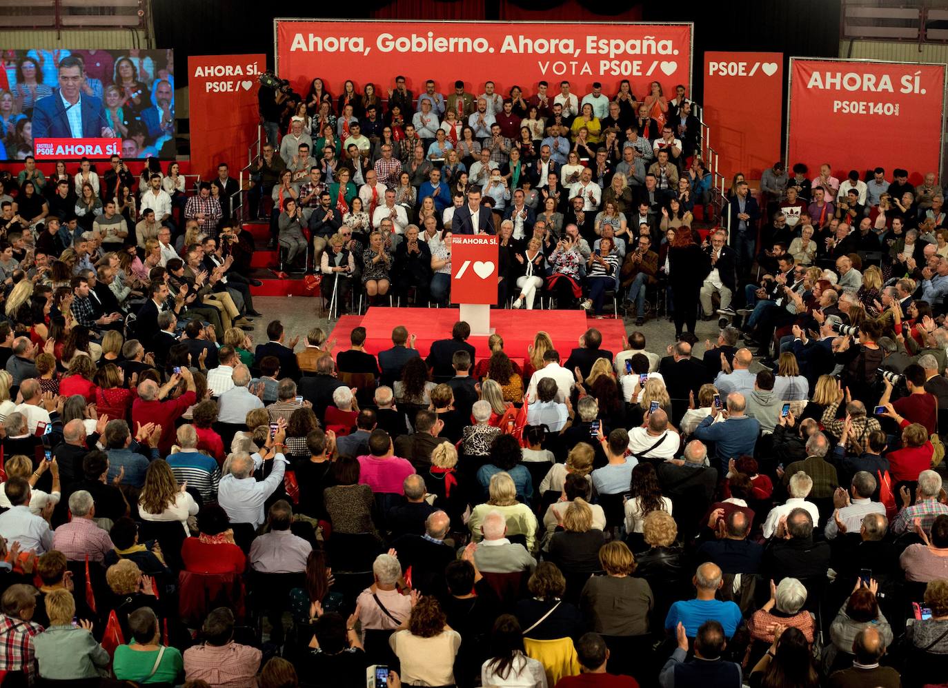 El presidente del Gobierno en funciones y secretario general del PSOE ha intervenido ante 1.200 cargos, militantes y simpatizantes en el Espacio La Pérgola de Castellón