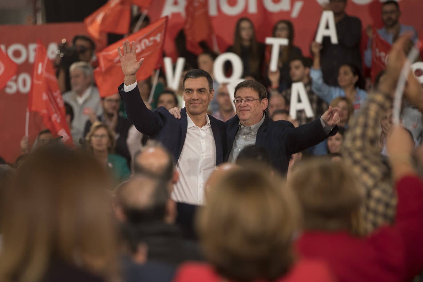 El presidente del Gobierno en funciones y secretario general del PSOE ha intervenido ante 1.200 cargos, militantes y simpatizantes en el Espacio La Pérgola de Castellón