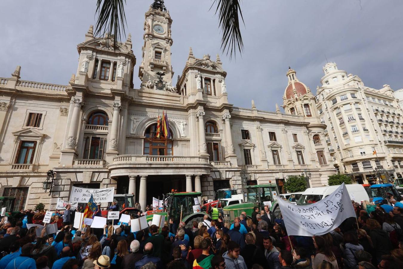 Fotos: Manifestación contra la pacificación de la CV-500