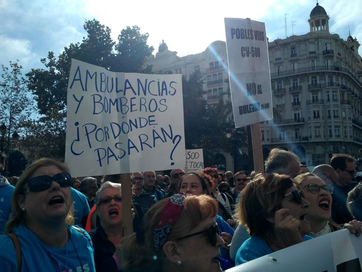 Fotos: Manifestación contra la pacificación de la CV-500