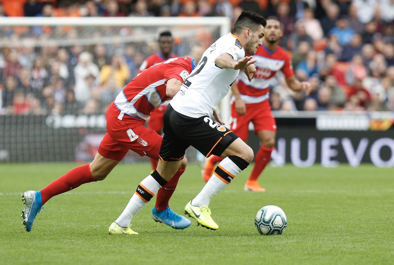 Partido disputado en Mestalla que acabó con victoria valencianista tras los tantos de Wass y Ferran.