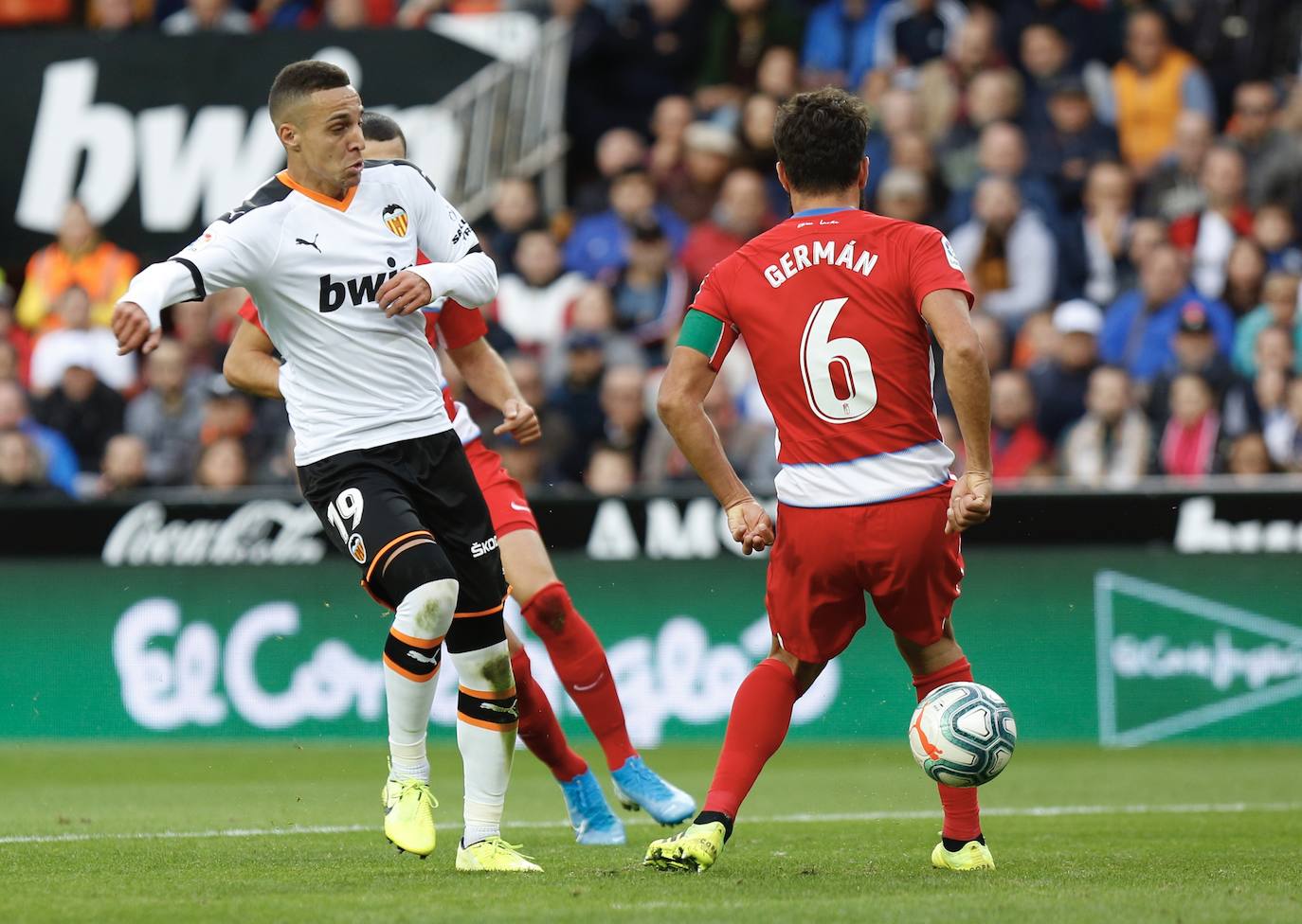 Partido disputado en Mestalla que acabó con victoria valencianista tras los tantos de Wass y Ferran.