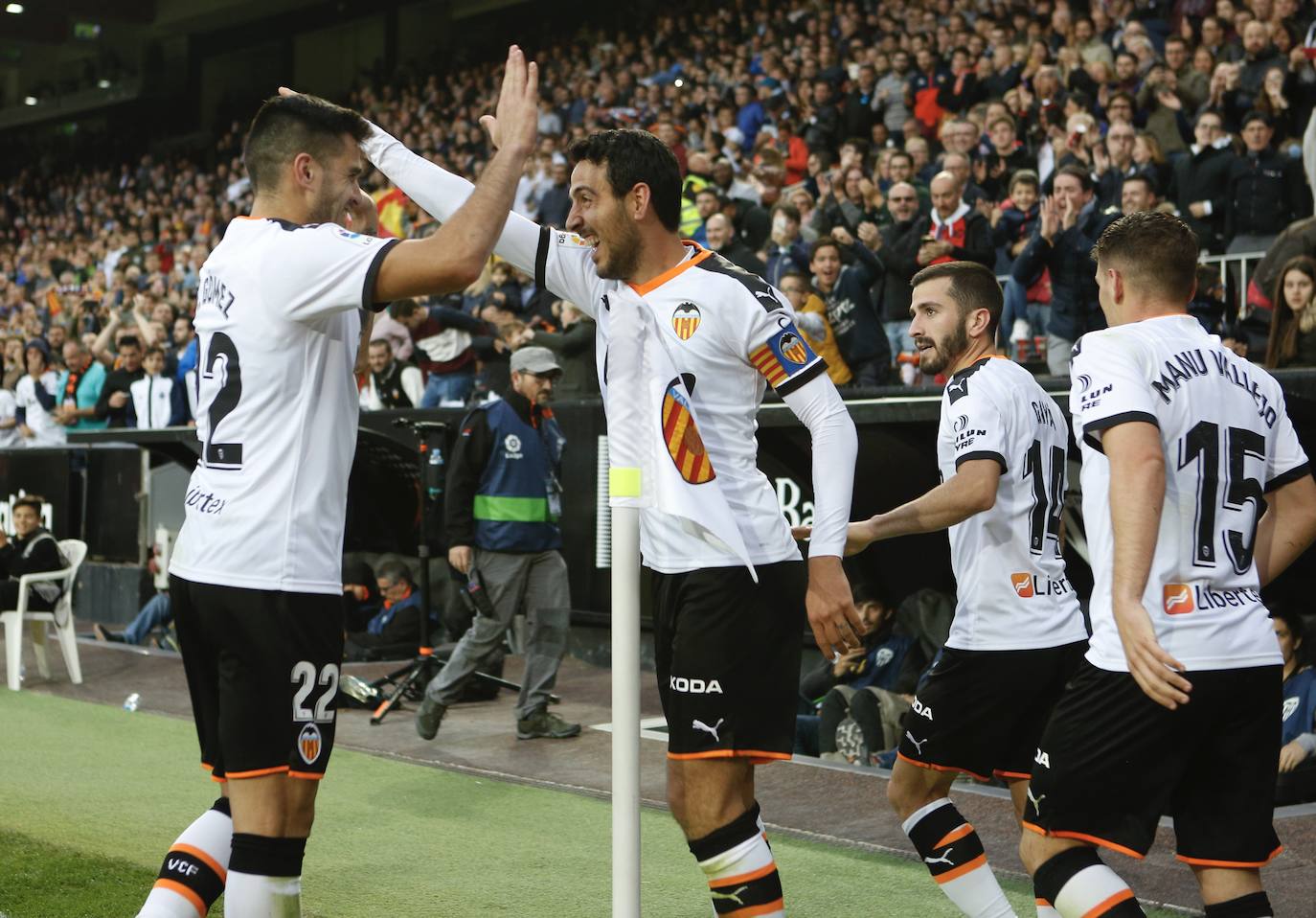 Partido disputado en Mestalla que acabó con victoria valencianista tras los tantos de Wass y Ferran.