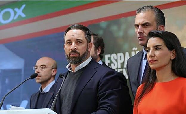 VOX | Abascal arremete contra Tezanos: «Es un miserable»
