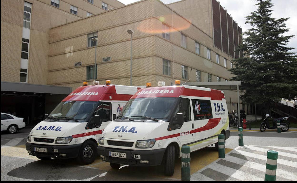 Ambulancias en el hospital General de Castellón