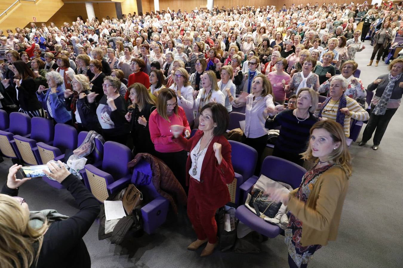 Asistentes y conferenciantes en la 5ª. edición de la jornada Dirigiendo Hogares en Valencia