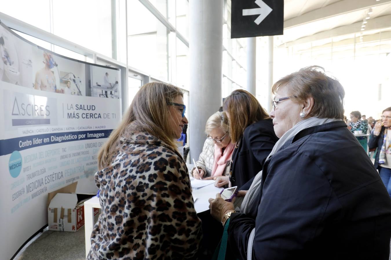 Asistentes y conferenciantes en la 5ª. edición de la jornada Dirigiendo Hogares en Valencia